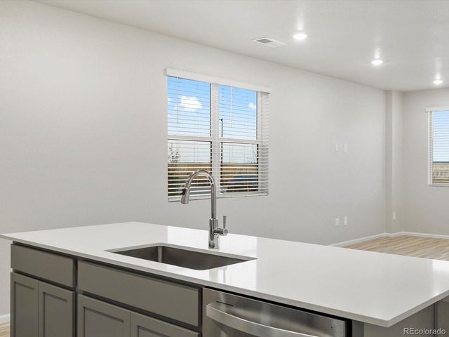 795 N Tibet Street, Aurora, CO 80018