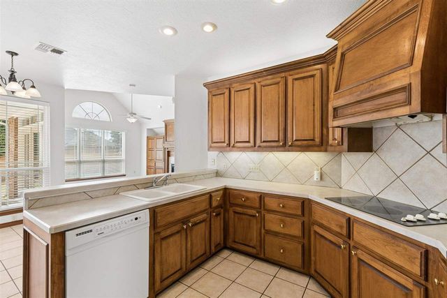 12 NW Ashbury Way, Lawton, OK 73505