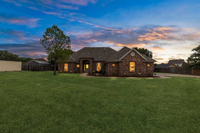 12 NW Ashbury Way, Lawton, OK 73505