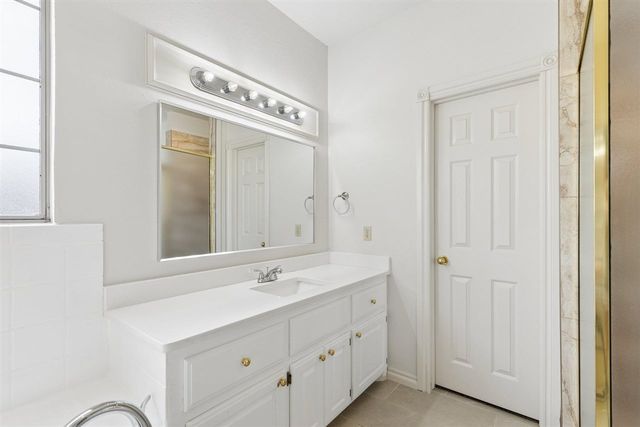12 NW Ashbury Way, Lawton, OK 73505