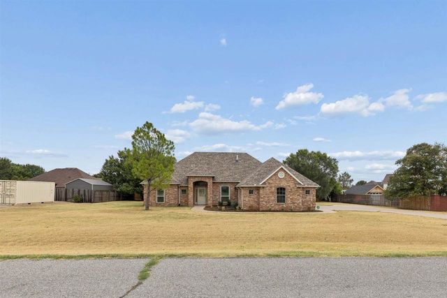 12 NW Ashbury Way, Lawton, OK 73505