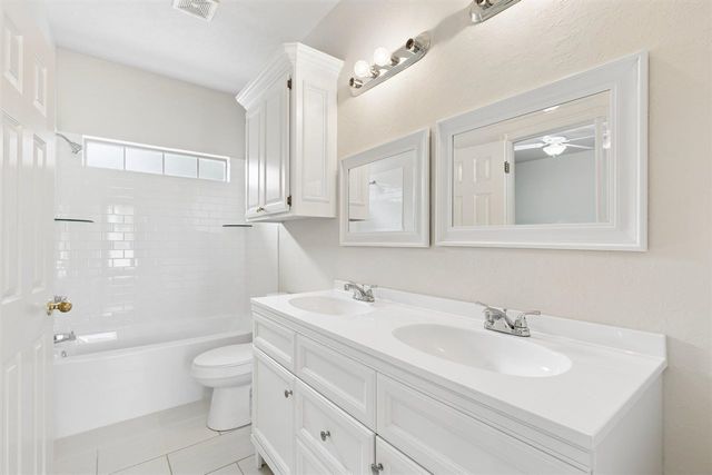 12 NW Ashbury Way, Lawton, OK 73505