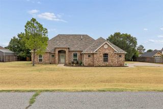12 NW Ashbury Way, Lawton, OK 73505
