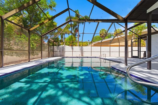 8326 40TH PLACE N, St Petersburg, FL 33709