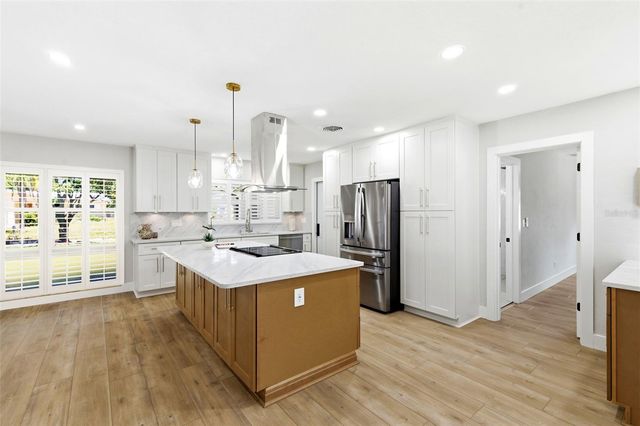 8326 40TH PLACE N, St Petersburg, FL 33709