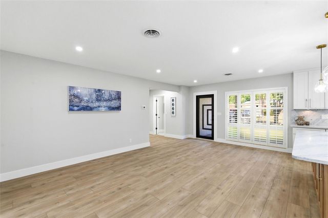 8326 40TH PLACE N, St Petersburg, FL 33709