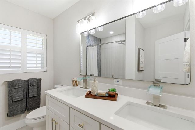 8326 40TH PLACE N, St Petersburg, FL 33709