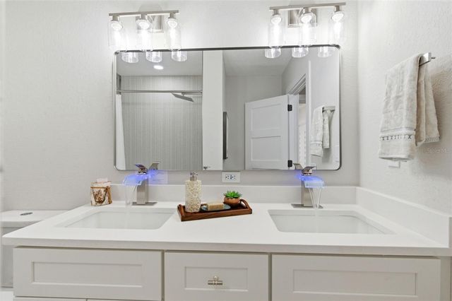 8326 40TH PLACE N, St Petersburg, FL 33709