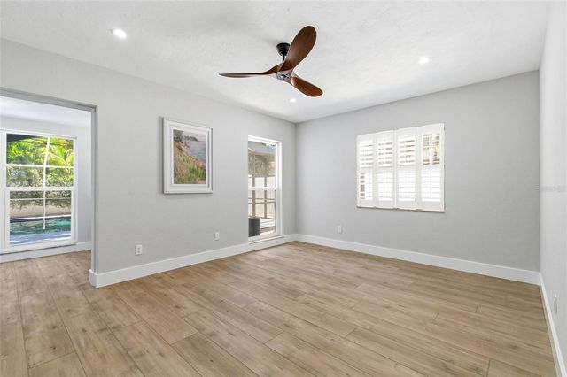 8326 40TH PLACE N, St Petersburg, FL 33709