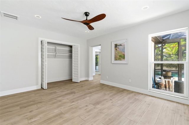 8326 40TH PLACE N, St Petersburg, FL 33709