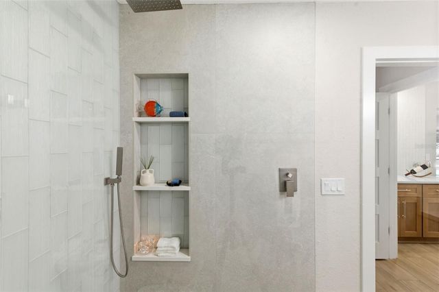 8326 40TH PLACE N, St Petersburg, FL 33709