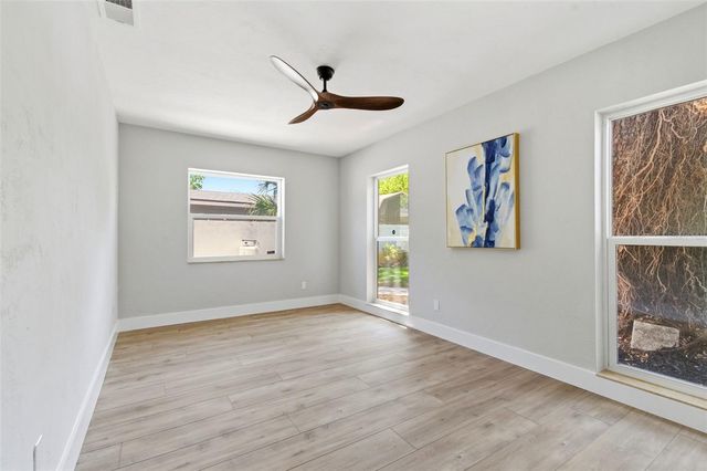 8326 40TH PLACE N, St Petersburg, FL 33709