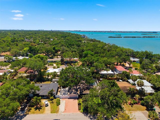 8326 40TH PLACE N, St Petersburg, FL 33709