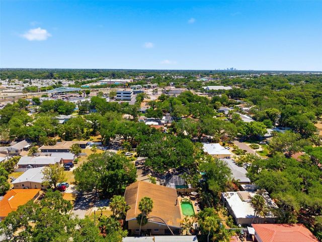 8326 40TH PLACE N, St Petersburg, FL 33709