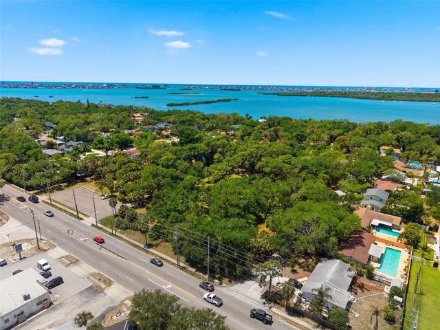 8326 40TH PLACE N, St Petersburg, FL 33709