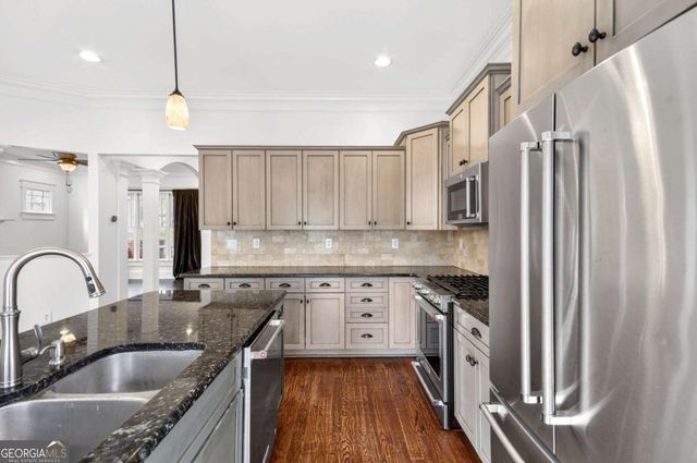 2129 Oakview Road SE, Atlanta, GA 30317