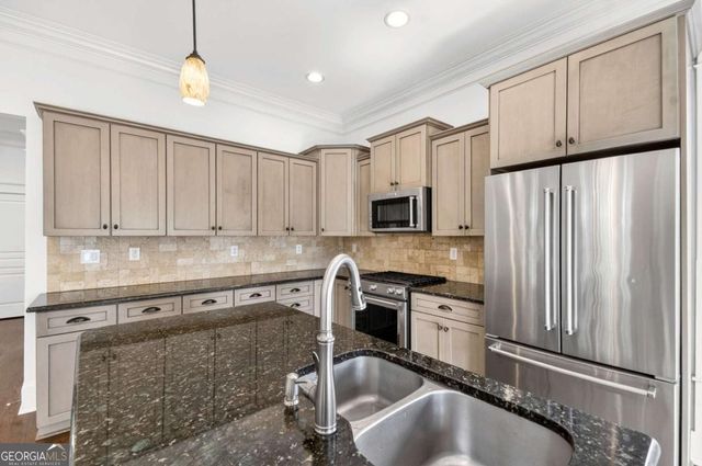 2129 Oakview Road SE, Atlanta, GA 30317