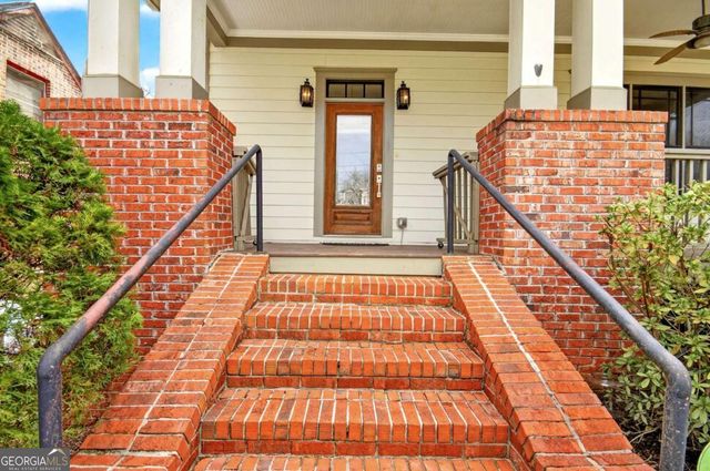 2129 Oakview Road SE, Atlanta, GA 30317