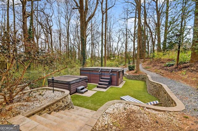 2129 Oakview Road SE, Atlanta, GA 30317