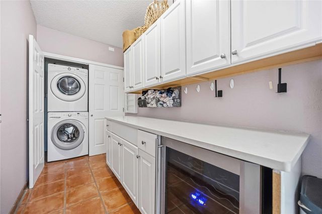 2381 FLORINDA STREET, Sarasota, FL 34231