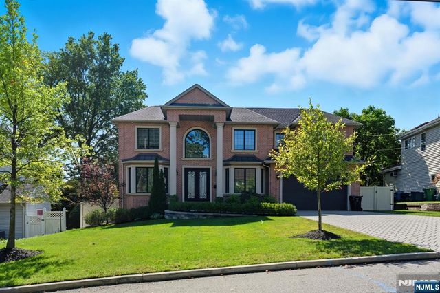146 Stuart Street, Paramus, NJ 07652