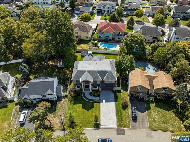 146 Stuart Street, Paramus, NJ 07652