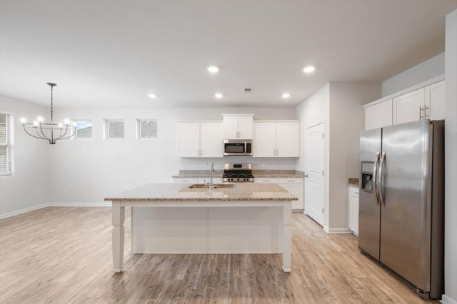 1325 Maize Ln, Lebanon, TN 37087