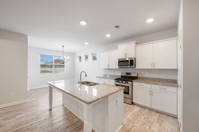 1325 Maize Ln, Lebanon, TN 37087