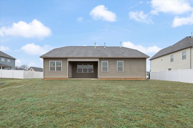 1325 Maize Ln, Lebanon, TN 37087