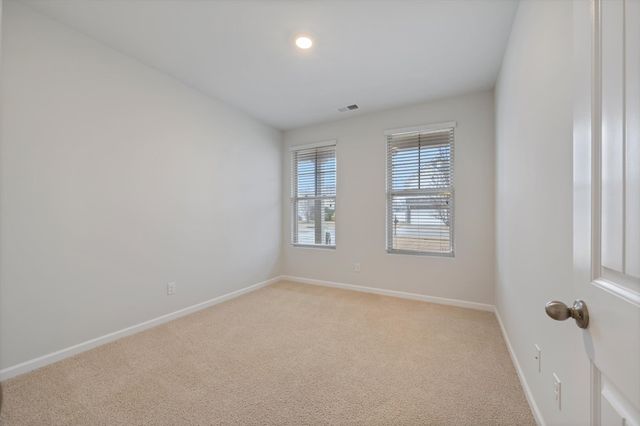 1325 Maize Ln, Lebanon, TN 37087