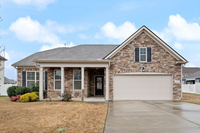 1325 Maize Ln, Lebanon, TN 37087