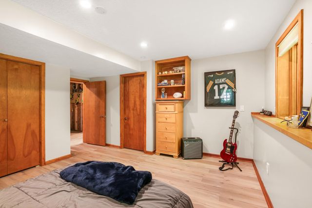 6365 Virginia Drive, Victoria, MN 55331