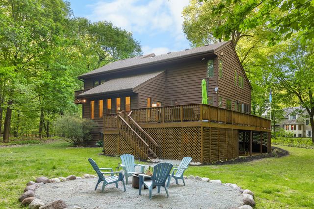 6365 Virginia Drive, Victoria, MN 55331
