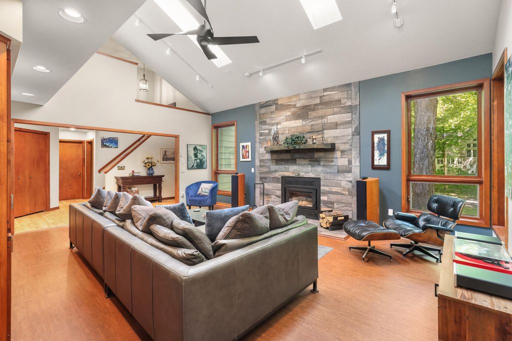 6365 Virginia Drive, Victoria, MN 55331