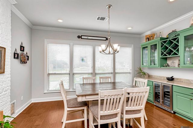 5422 Cypress Point Ln, Gonzales, LA 70737