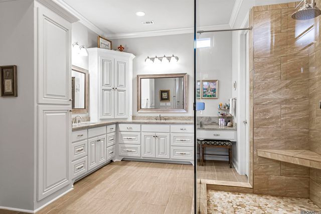 5422 Cypress Point Ln, Gonzales, LA 70737