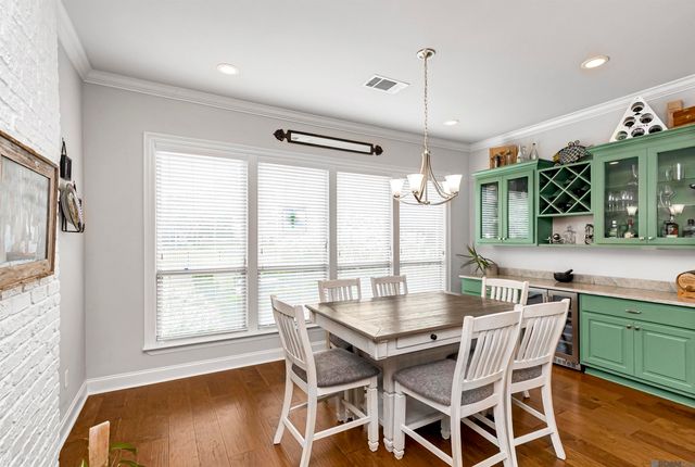 5422 Cypress Point Ln, Gonzales, LA 70737