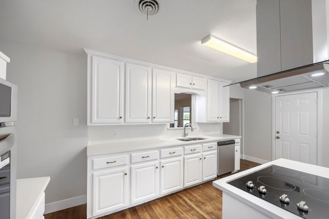 11016 Lippitt Avenue, Dallas, TX 75218