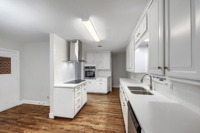 11016 Lippitt Avenue, Dallas, TX 75218