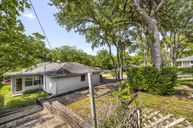 11016 Lippitt Avenue, Dallas, TX 75218