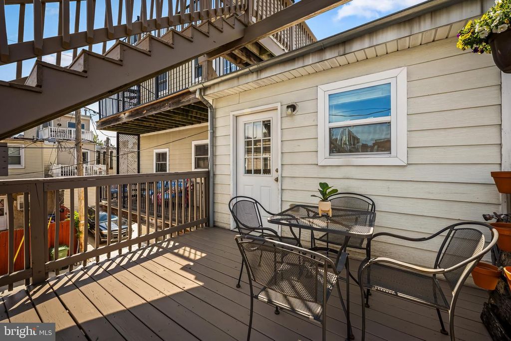 Image 24 of property listing at 1319 CLARKSON ST, Baltimore, MD 21230
