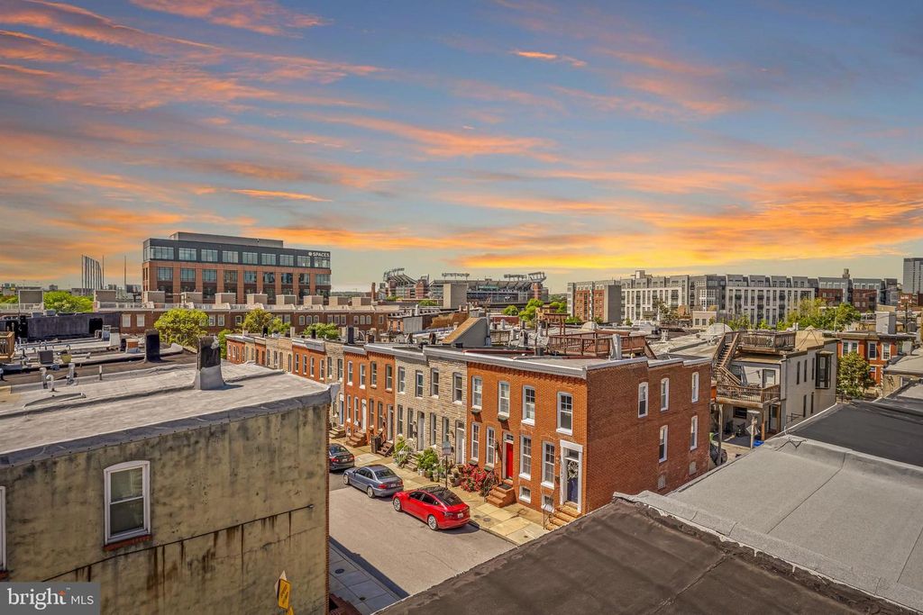 Image 28 of property listing at 1319 CLARKSON ST, Baltimore, MD 21230