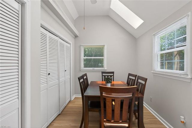 16 Roberts CT E, Portsmouth, VA 23701