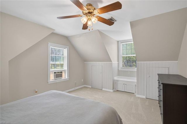 16 Roberts CT E, Portsmouth, VA 23701