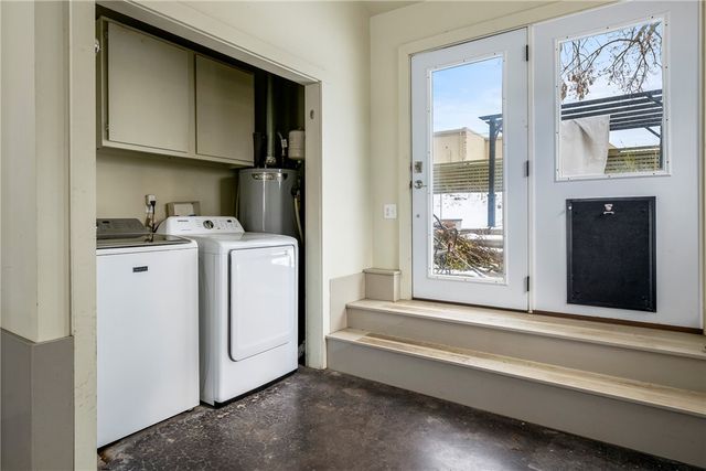 310 NW J Street, Bentonville, AR 72712