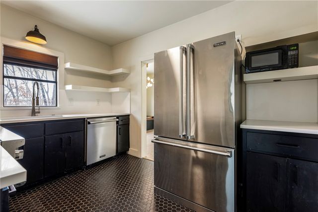 310 NW J Street, Bentonville, AR 72712