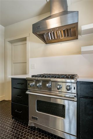 310 NW J Street, Bentonville, AR 72712