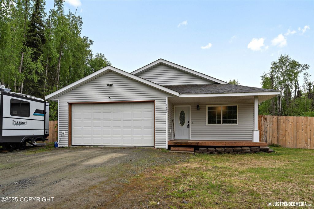 7490 W Rodney Circle, Wasilla, AK 99623
