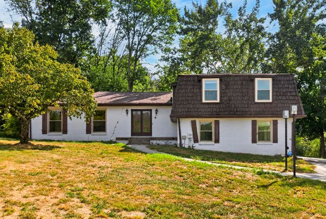 742C Bates Rd, Lebanon, TN 37087