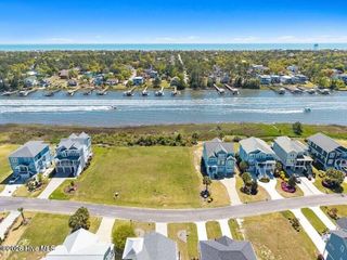2831 Harborside Way, Southport, NC 28461